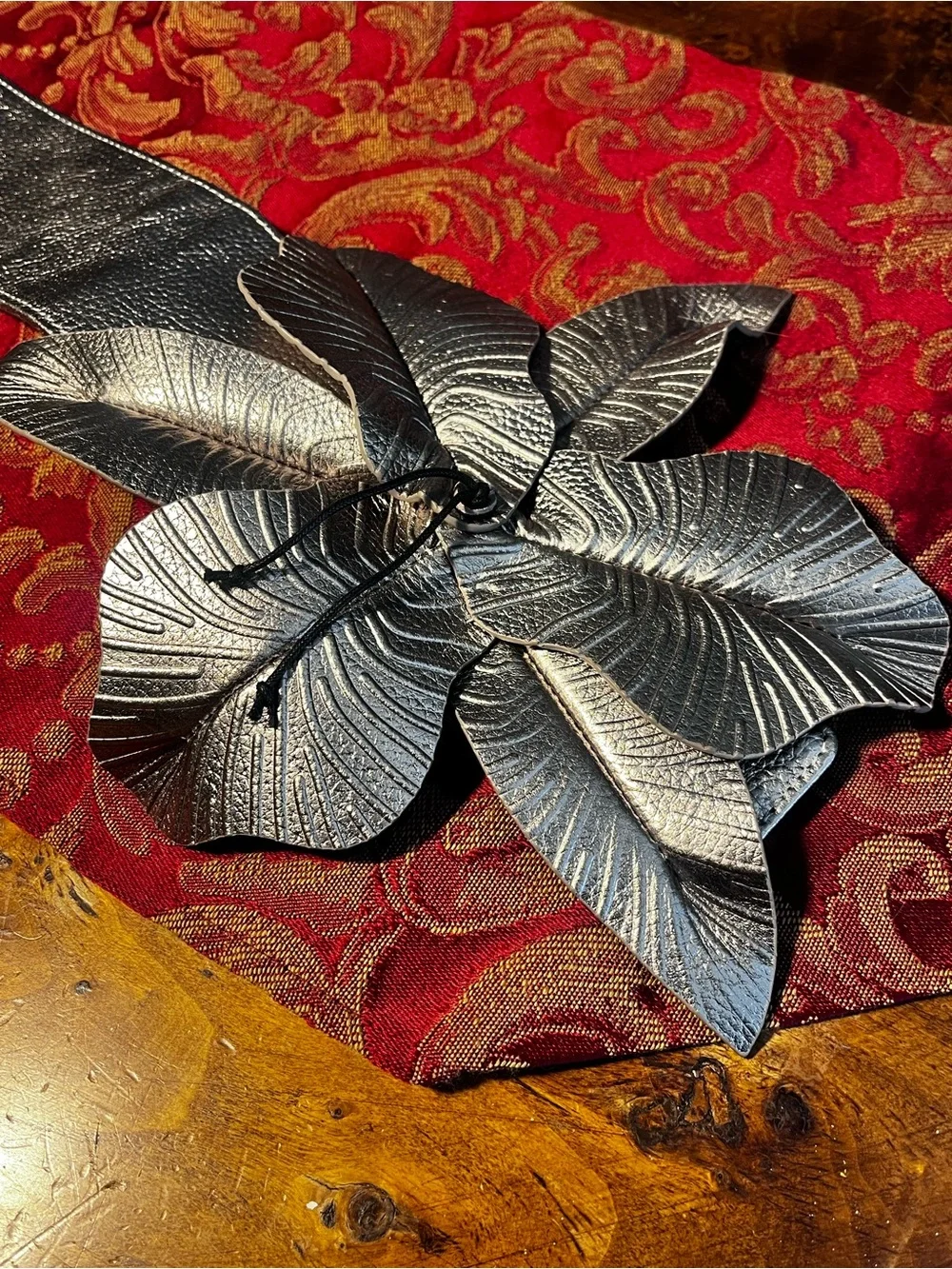Anne Fontaine Carrie Belt Metallic Silver Leather Floral Leaf Statement Belt